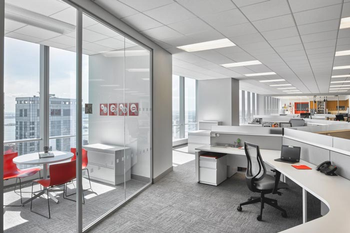 公关公司办公室阳台区域装修设计案例效果图