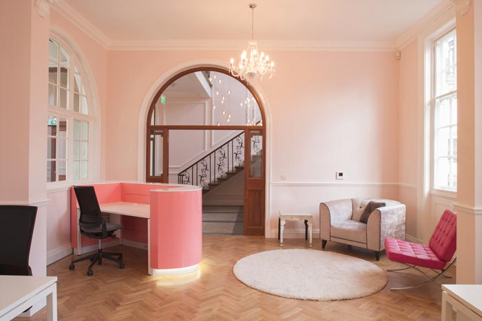 化妆品公司办公室前台装修设计案例效果图