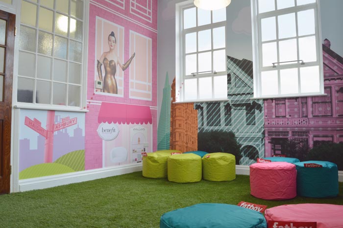 化妆品公司办公室休息区域装修设计案例效果图